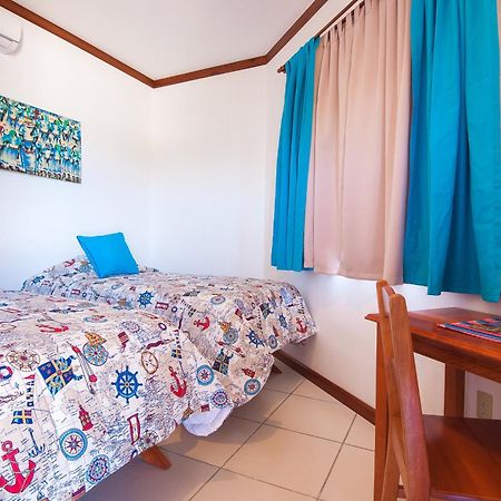 Hotel Los Corales West End Bagian luar foto