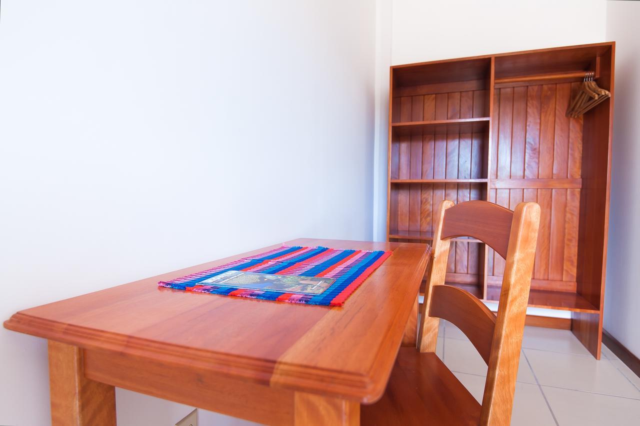 Hotel Los Corales West End Bagian luar foto