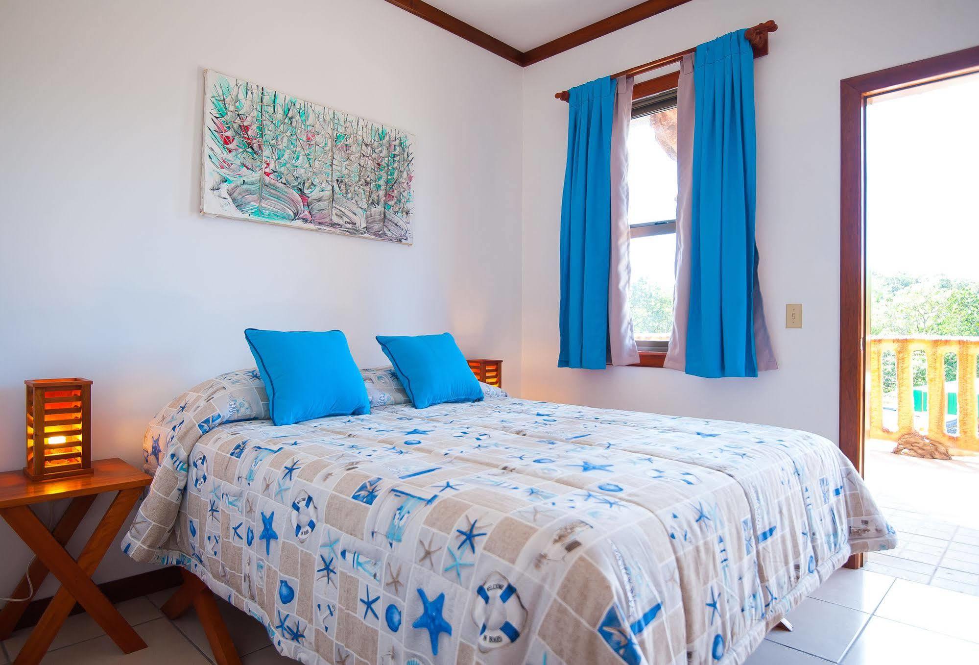 Hotel Los Corales West End Bagian luar foto
